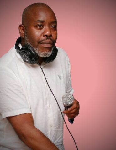 The Sunday Pop Up Show